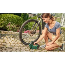 Bosch UNIVERSAL 18V PUMPE 30 L/M