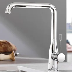 Grohe ESSENCE KØKKENARMATUR KROM