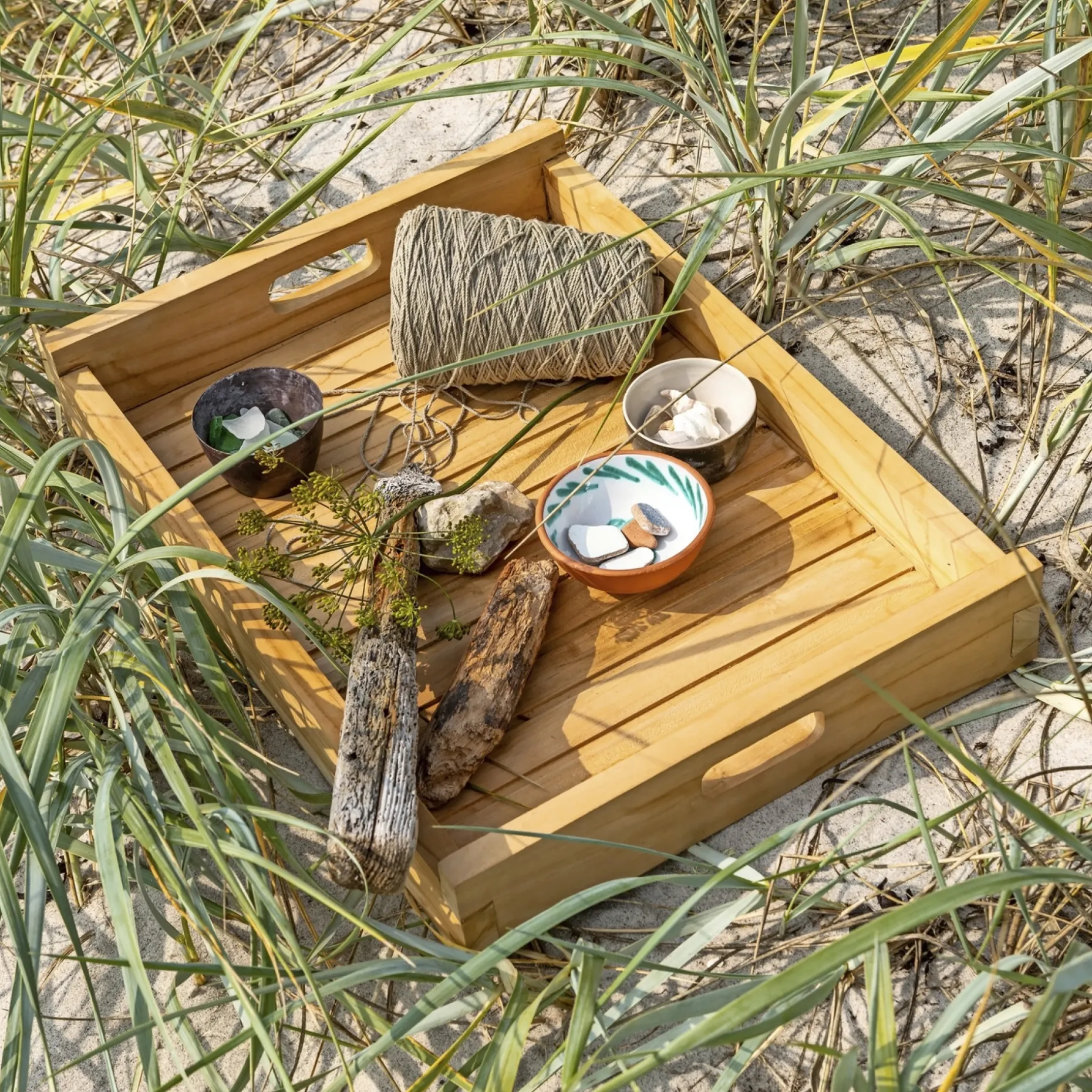 OUTRIUM SERVERINGSBAKKE NATUR TEAK