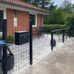 Plus ESPALIER STÅL SORT 90 X 140 CM